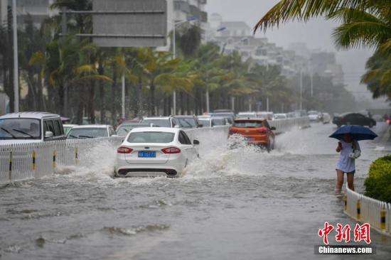  臺(tái)風(fēng)雷雨天氣我們需要注意什么